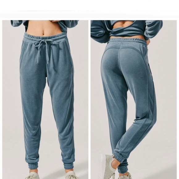 NWT FREE PEOPLE MOVEMENT SWEATPANTS BLACK LOUNGE SLOUCH JOGGER PANT BOYFRIEND S - Picture 1 of 16